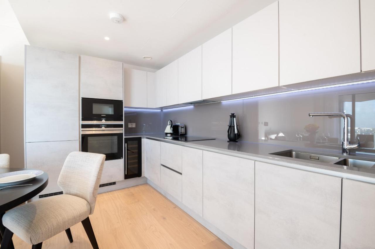 Modern Family Home Close To Victoria Station By Underthedoormat 伦敦 外观 照片