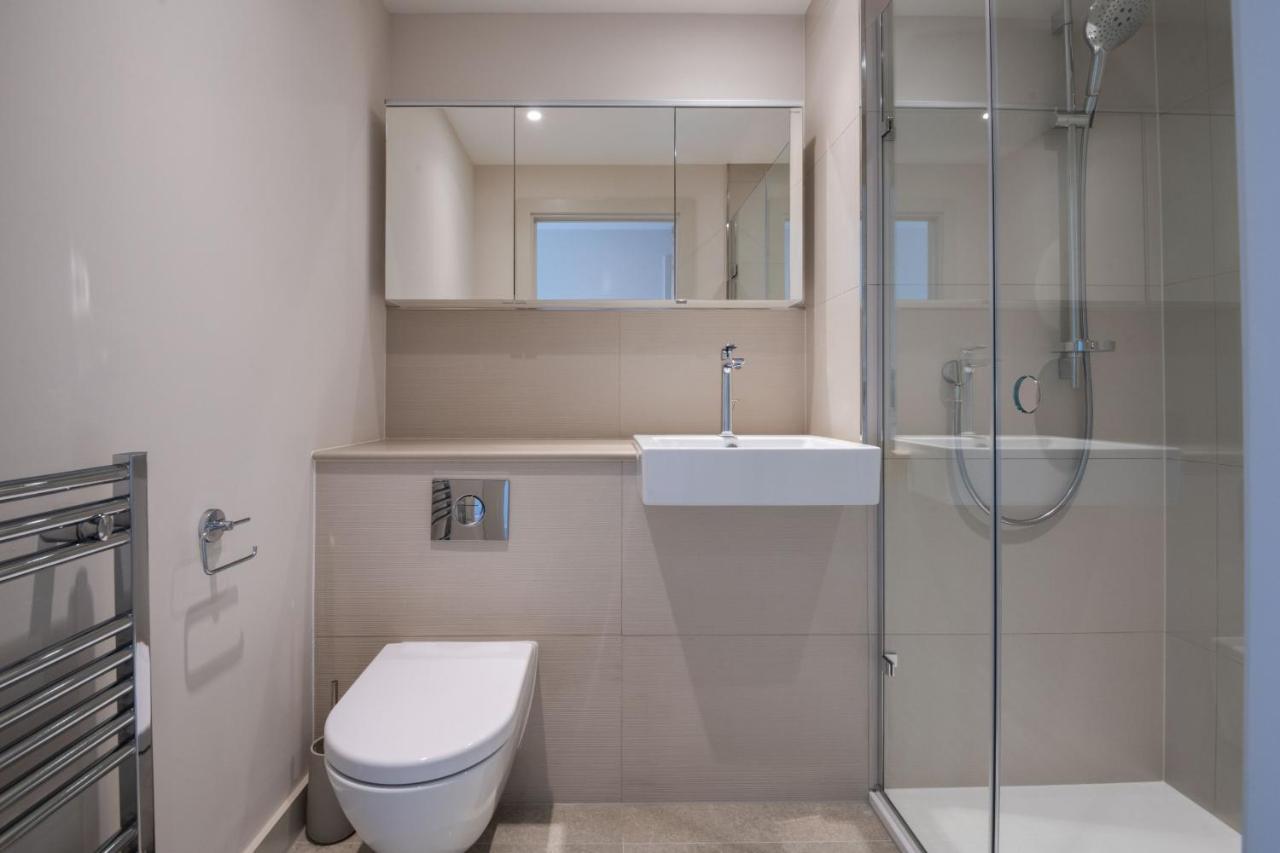 Modern Family Home Close To Victoria Station By Underthedoormat 伦敦 外观 照片
